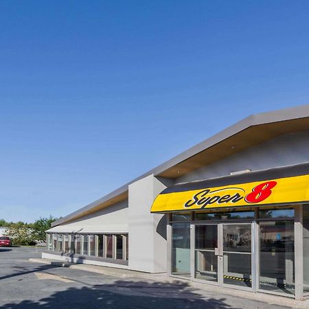 ซูเปอร์ 8 บาย วินด์แฮม เคิร์กแลนด์ เลก Hotel Kirkland Lake ภายนอก รูปภาพ
