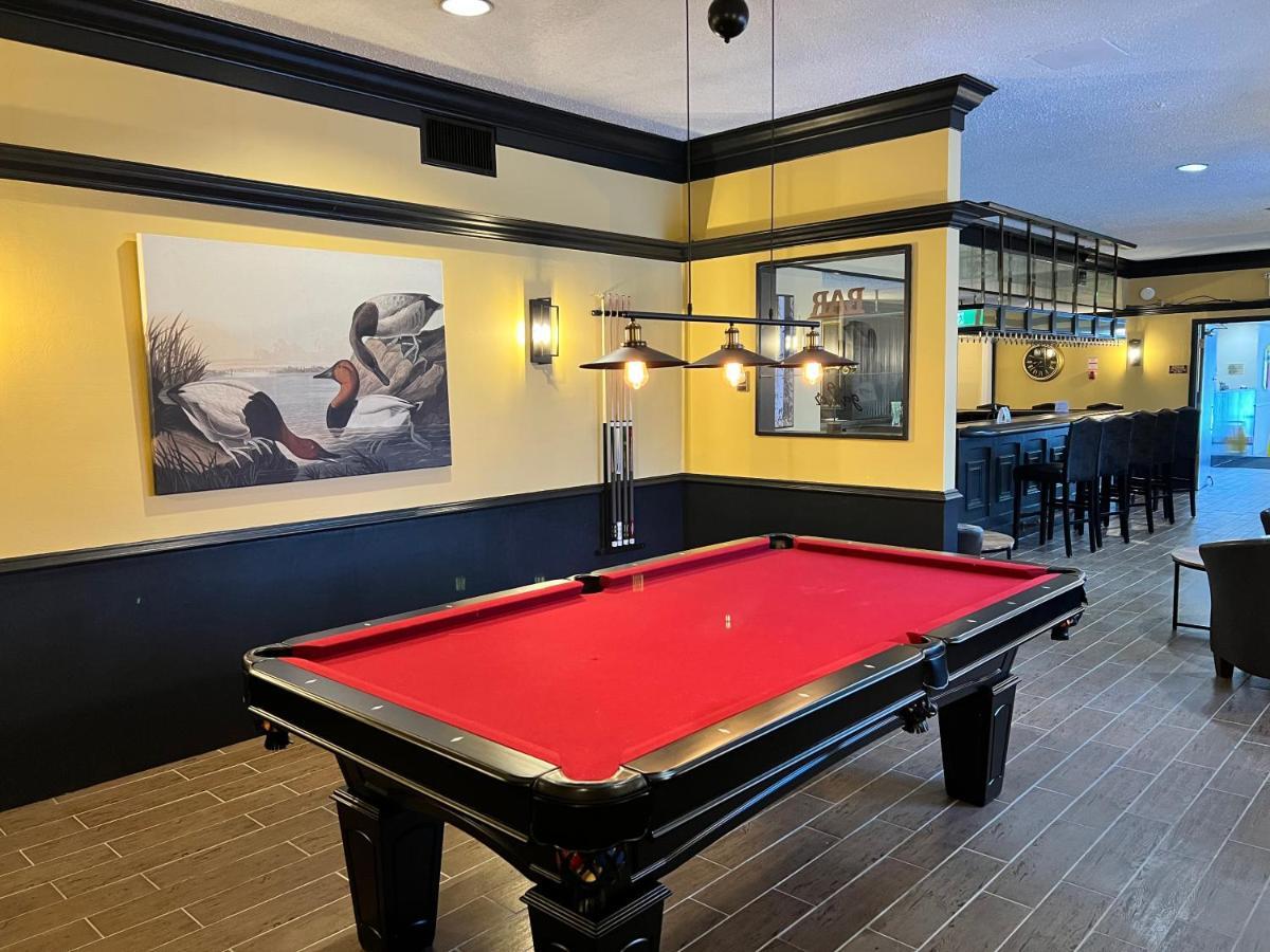 ซูเปอร์ 8 บาย วินด์แฮม เคิร์กแลนด์ เลก Hotel Kirkland Lake ภายนอก รูปภาพ