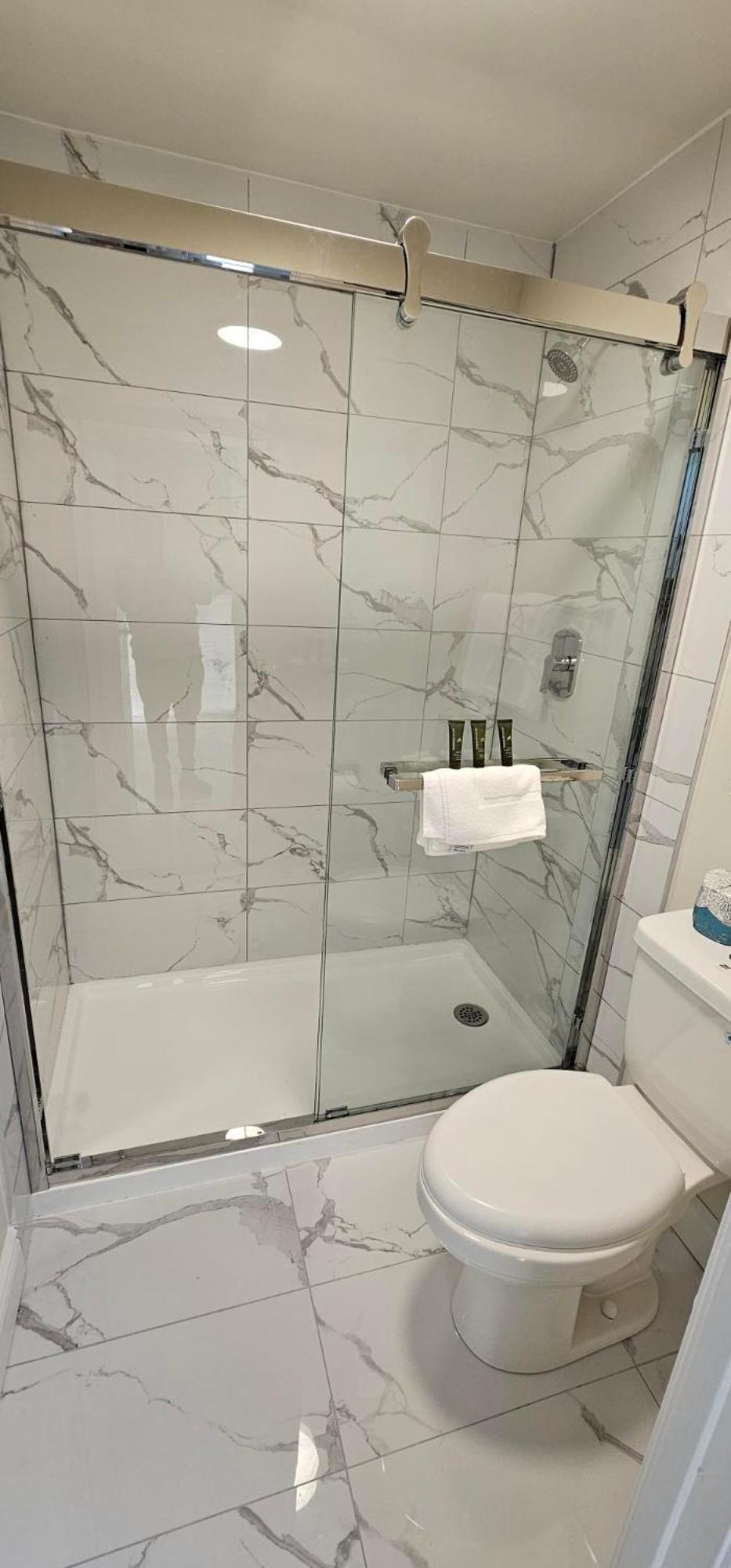 ซูเปอร์ 8 บาย วินด์แฮม เคิร์กแลนด์ เลก Hotel Kirkland Lake ภายนอก รูปภาพ